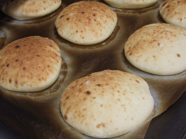 fresh-baked-pita-bread-home-made (1)