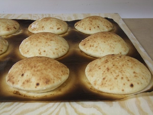 fresh-baked-pita-bread-home-made (2)